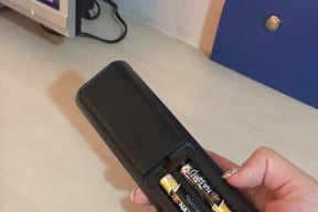 酒店电视机遥控坏了怎么修（解决电视遥控坏掉的问题）