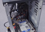 电脑机箱铁皮柜拆卸方法是什么？