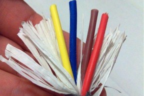 琉璃4提供4根电源线的使用影响是什么？