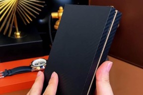 脖挂手机支架佩戴方法是什么？