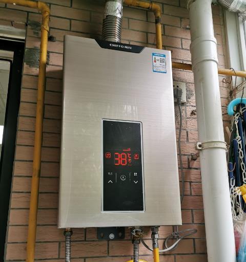 解决燃气热水器E1故障的有效方法（解决燃气热水器E1故障的5个有效方法）  第1张
