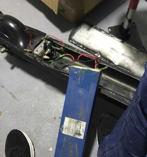 电视突然黑屏了，需要维修吗（探讨电视突然黑屏的原因及应对方法）  第3张