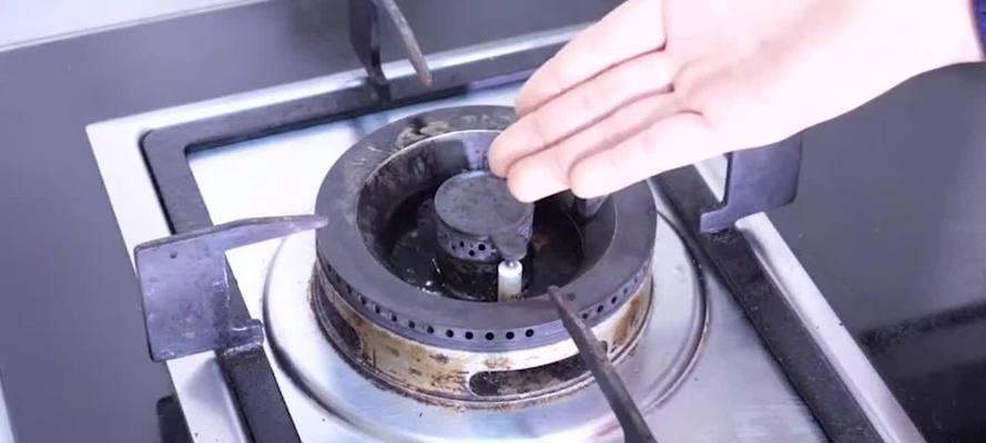 燃气灶自动熄火？打着火松手就灭怎么办？  第2张