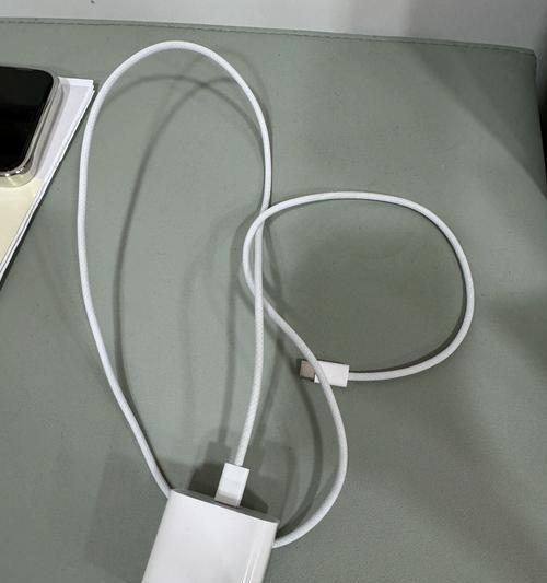 为苹果平板充电需要多少瓦的充电器？  第3张