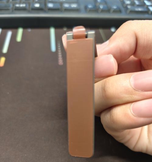 金属手机支架粘贴用的是什么材料？  第2张