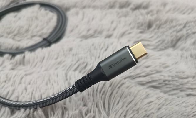 拉饵盘充电器使用指南是什么？  第1张