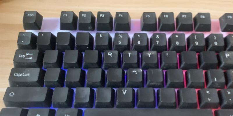 新手玩lol应该选择哪种键盘？键盘对游戏体验有何影响？  第2张