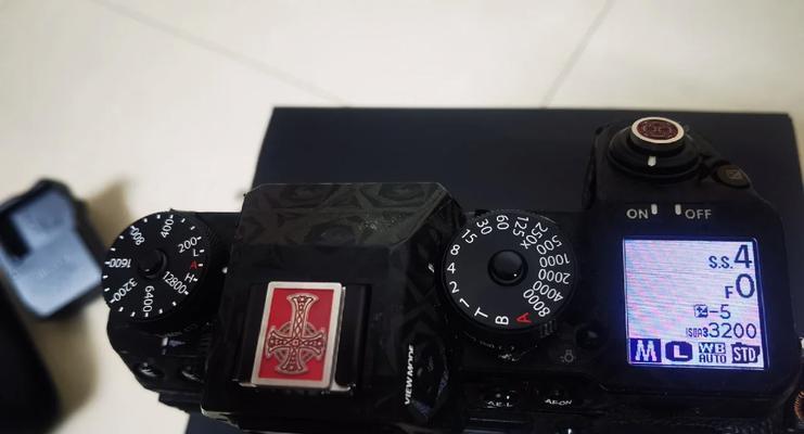 富士xh2显示屏出现黑屏可能的原因是什么？  第3张