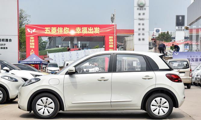 小汽车和大型汽车有何区别？  第1张