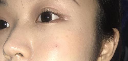 闪光灯泛白照片如何自然地进行后期处理？  第2张