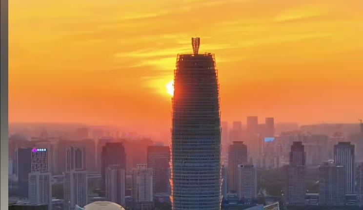 人民的地铁！郑州地铁设置纳凉处，标语引全网泪奔：建设者休息区  第21张